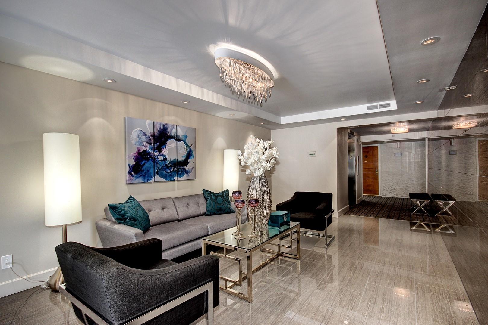  : Scottsdale Shadow's Lobby's : CASA DEL REY HOMES