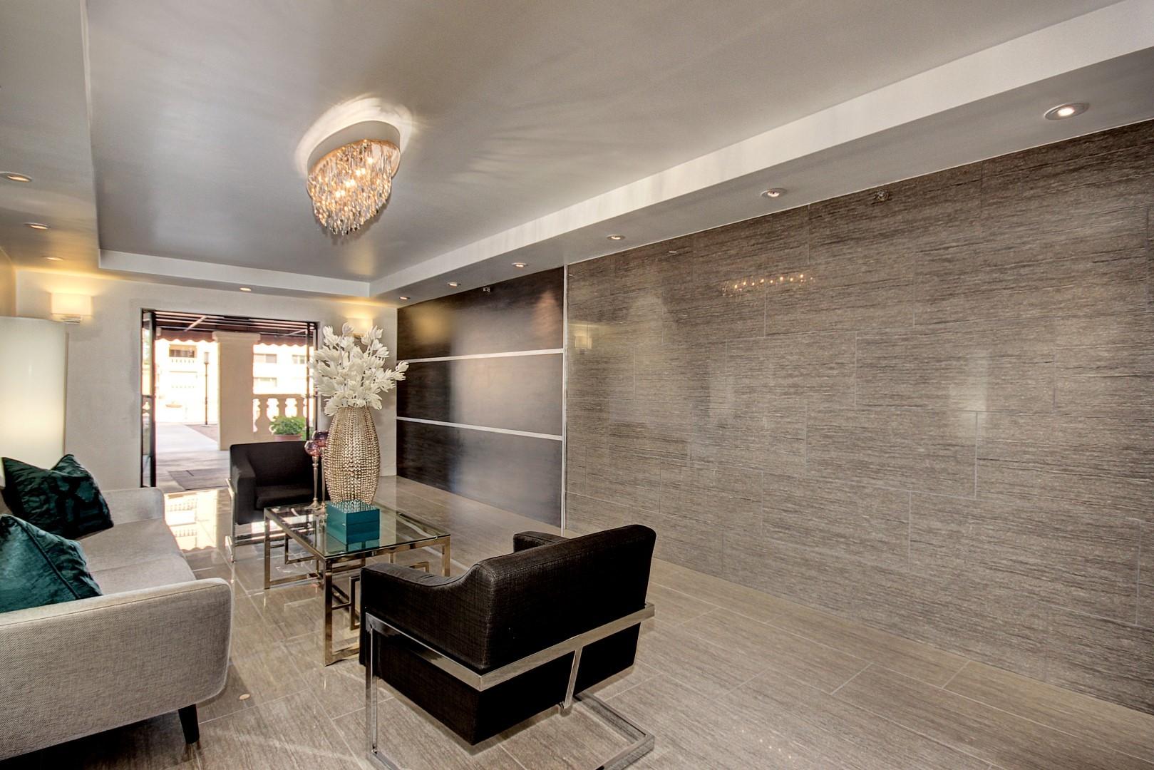  : Scottsdale Shadow's Lobby's : CASA DEL REY HOMES