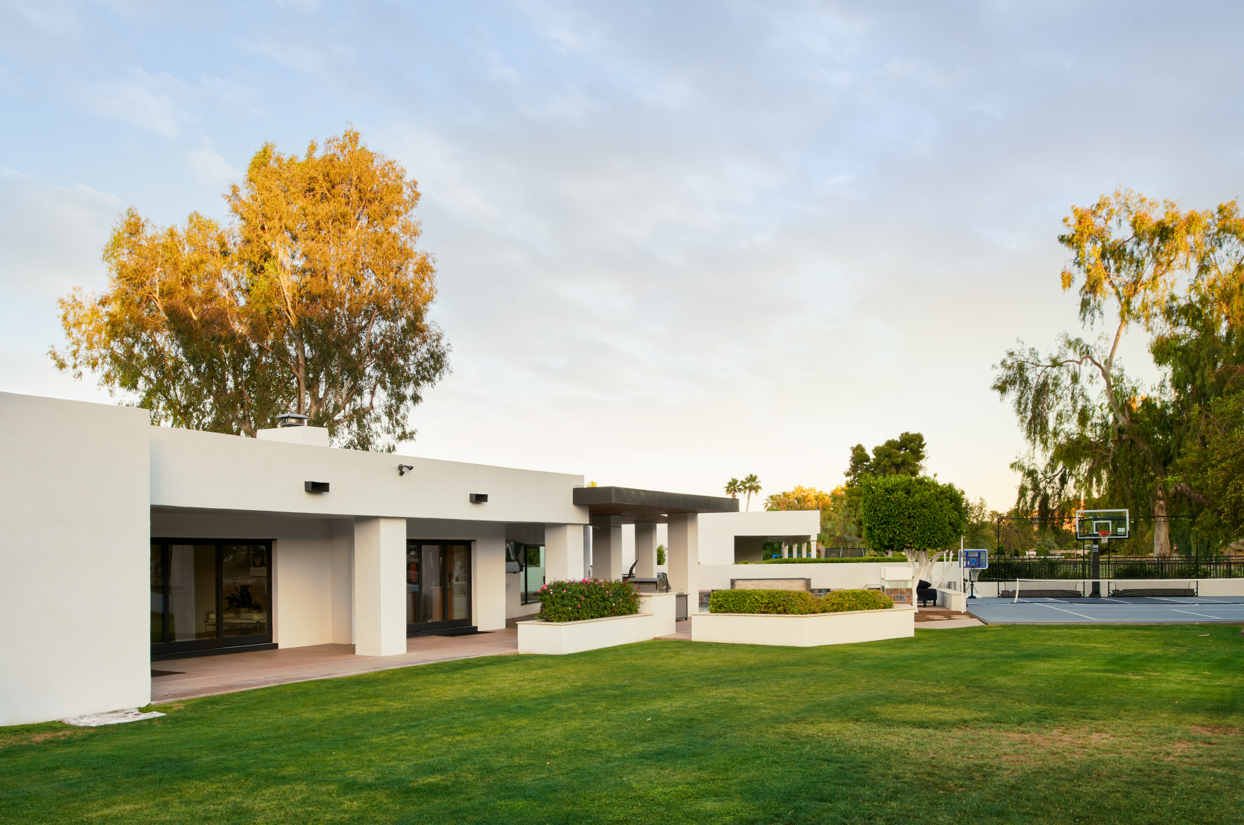  : Moon Valley Modern : CASA DEL REY HOMES