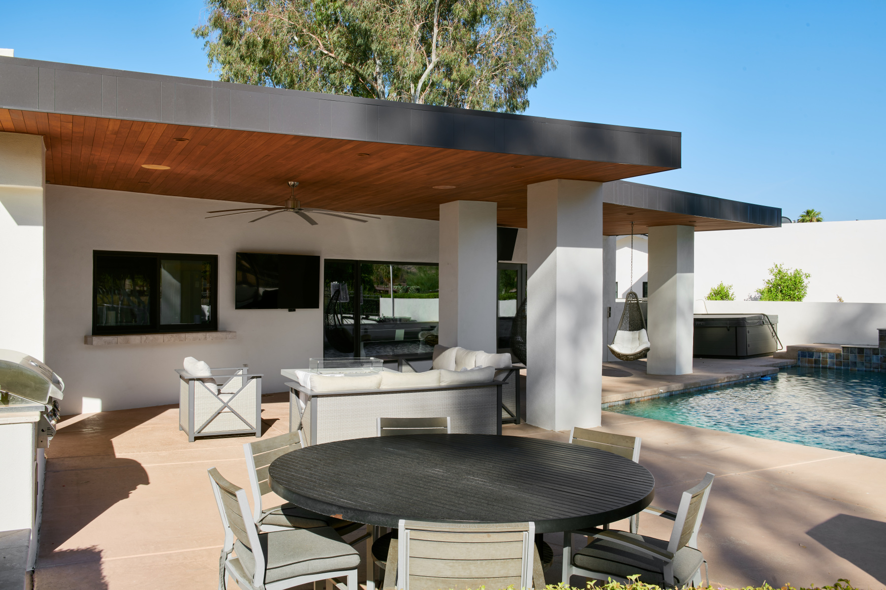  : Moon Valley Modern : CASA DEL REY HOMES