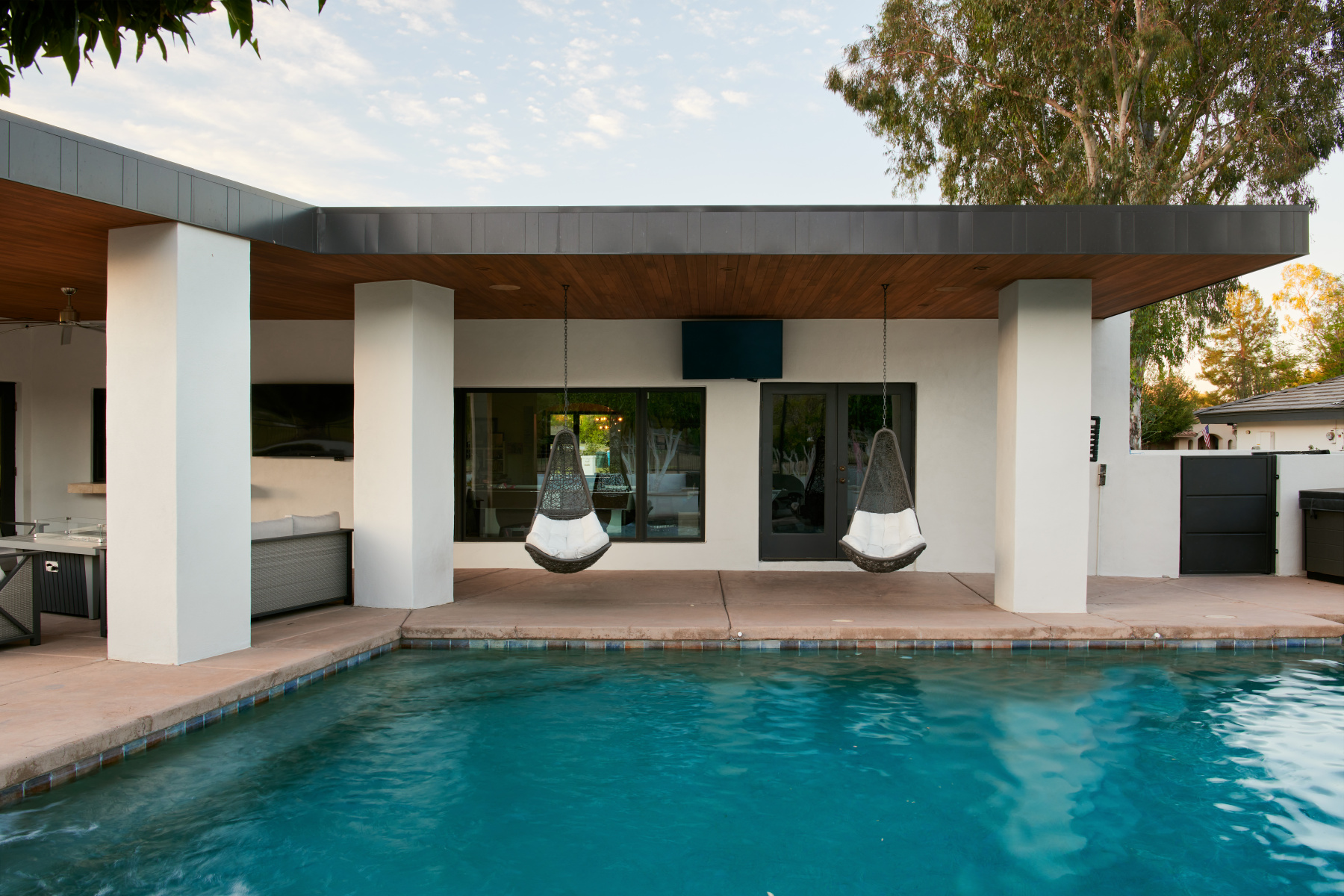  : Moon Valley Modern : CASA DEL REY HOMES