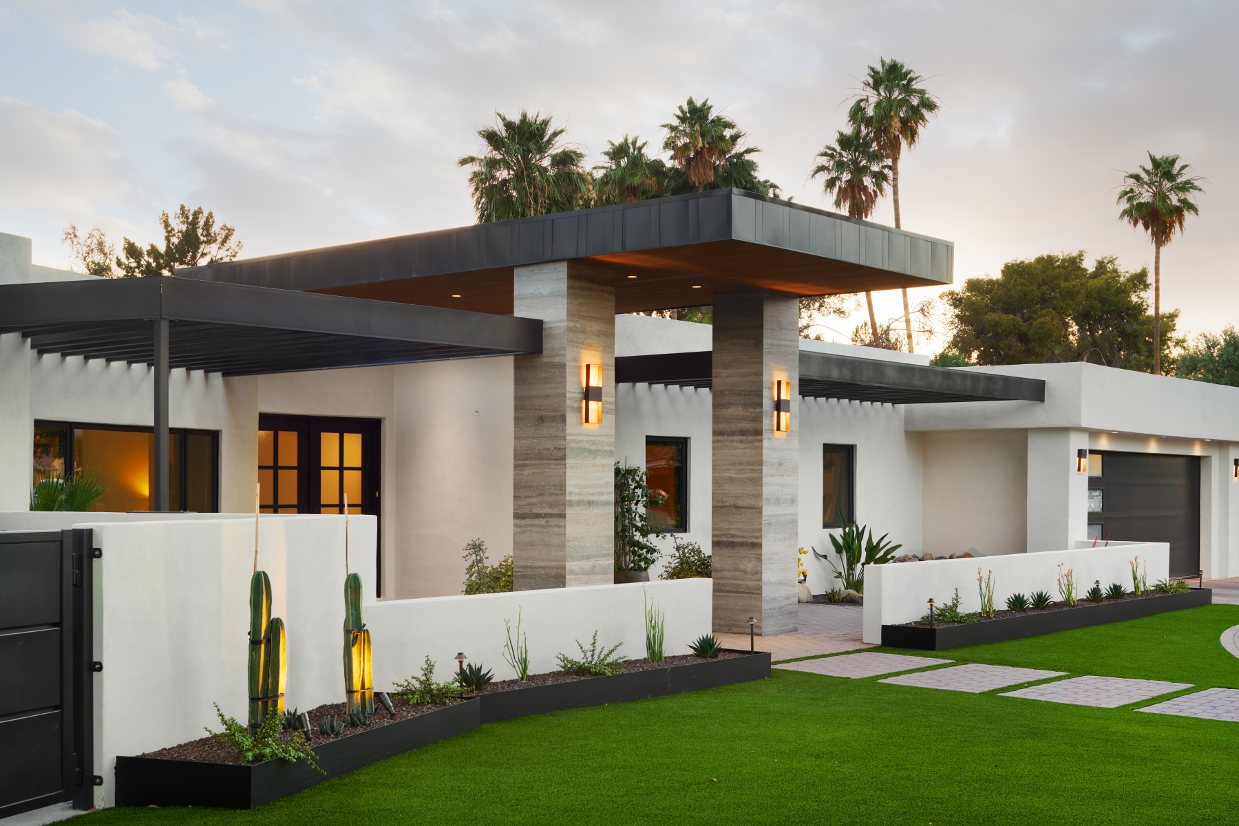  : Moon Valley Modern : CASA DEL REY HOMES