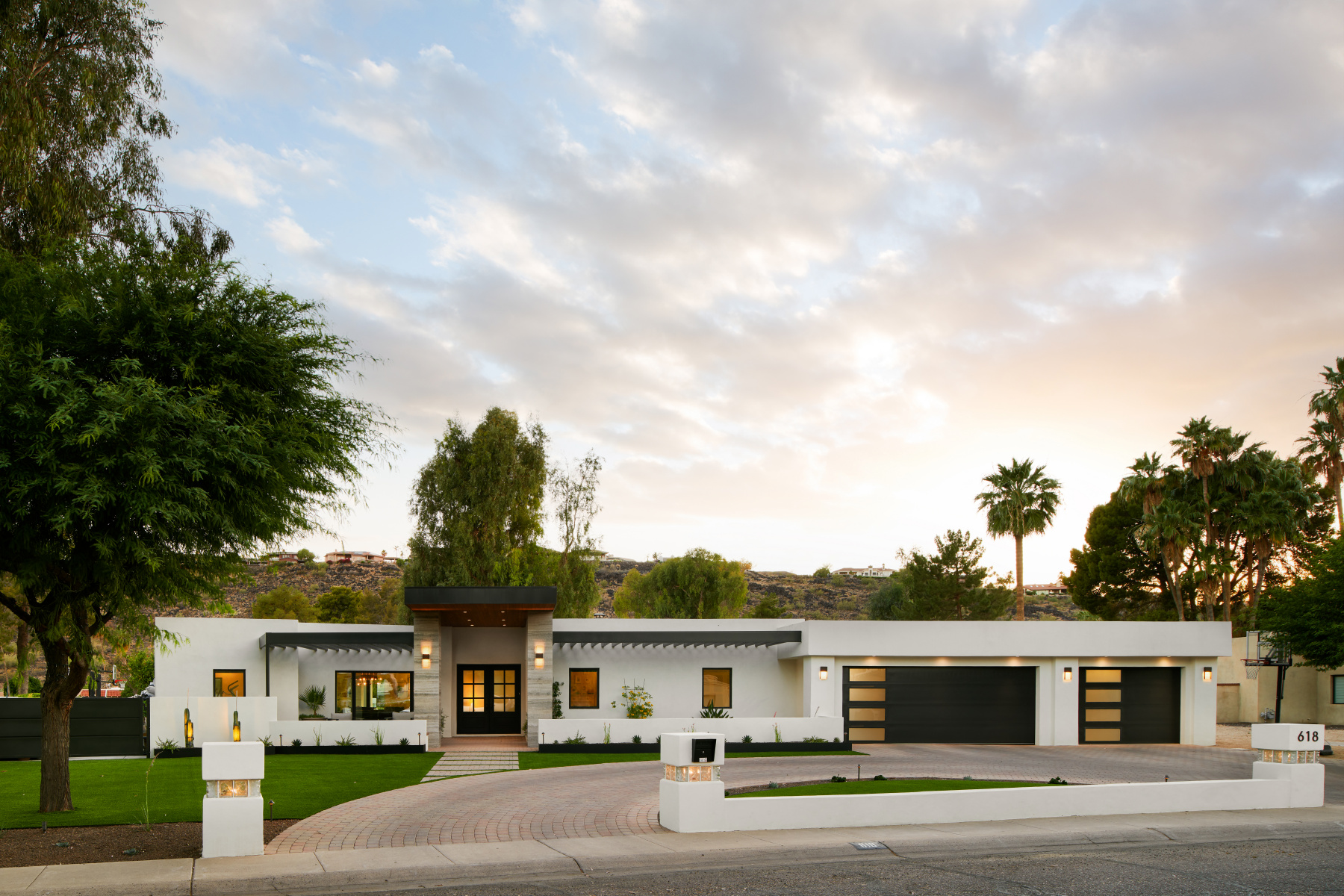  : Moon Valley Modern : CASA DEL REY HOMES